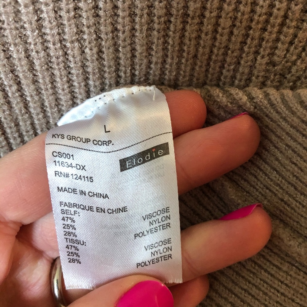 Tan sweater - Picture 3 of 7